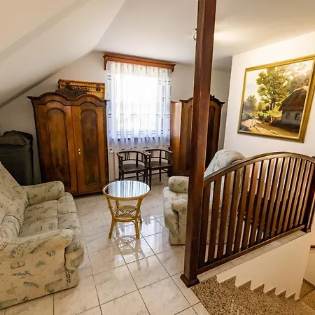 Galunder Apartment