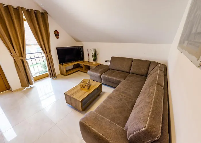 Galunder Apartment *